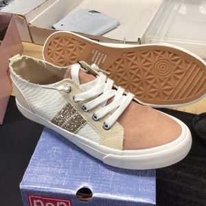 New size women’s 8.5 EDL pop comfort fit, pop Anderson rose Suedelike, bling